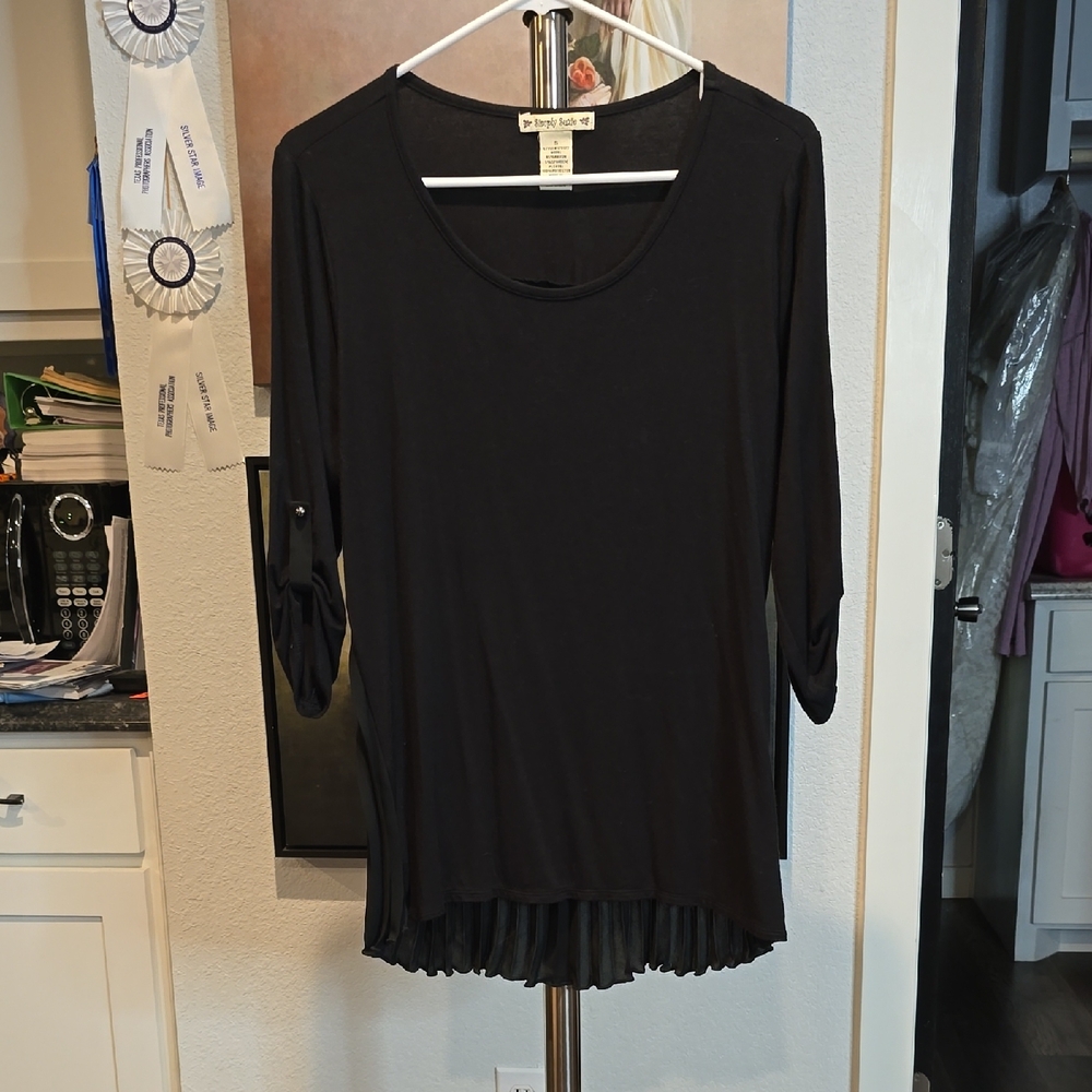 Black Women's Top, 3/4 sleeves, hi-low hem, pleated back